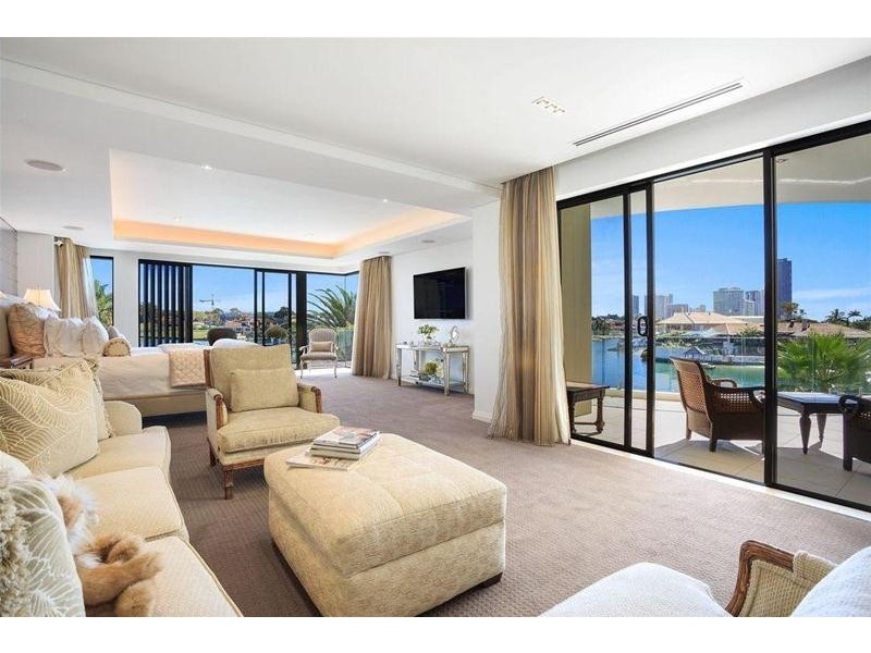 30 Seafarer Court, Paradise Waters QLD 4217