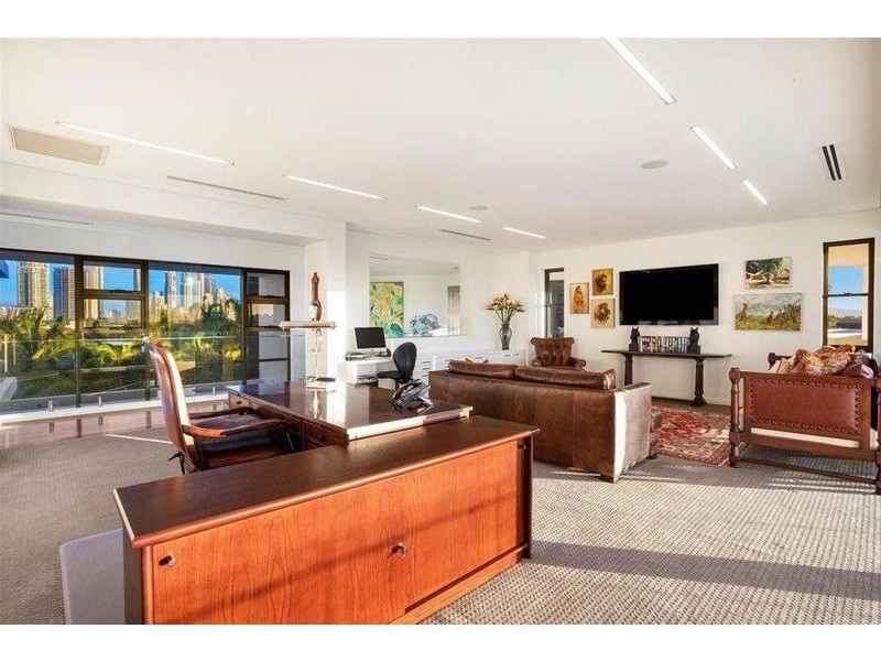 30 Seafarer Court, Paradise Waters QLD 4217