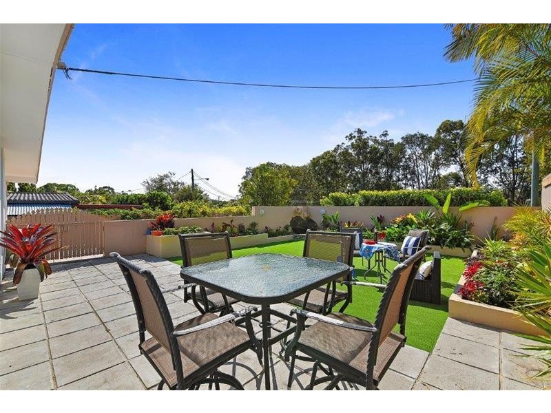 94 Imperial Parade, Labrador QLD 4215