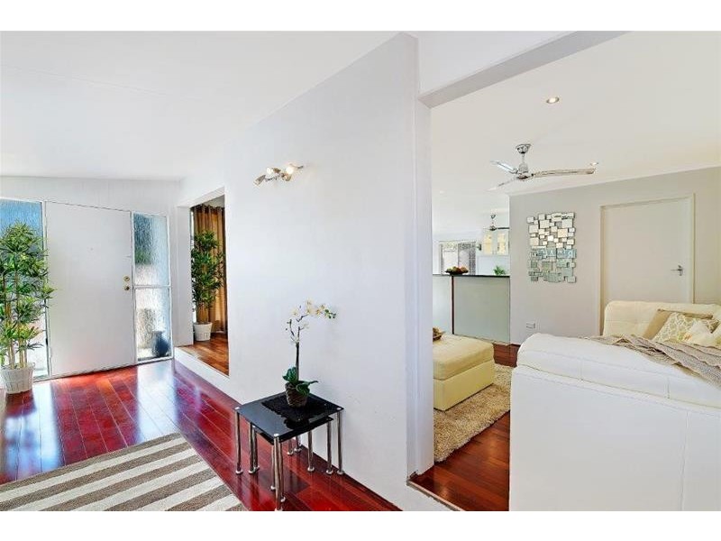 94 Imperial Parade, Labrador QLD 4215