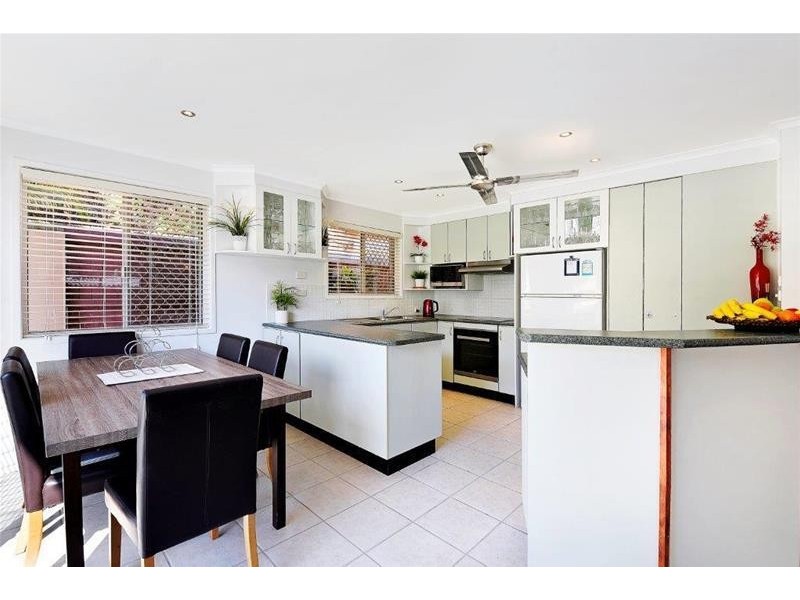 94 Imperial Parade, Labrador QLD 4215