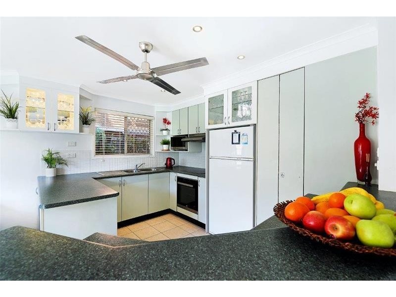 94 Imperial Parade, Labrador QLD 4215