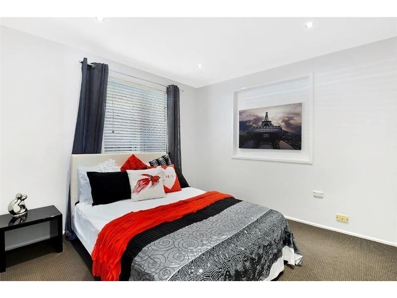 94 Imperial Parade, Labrador QLD 4215