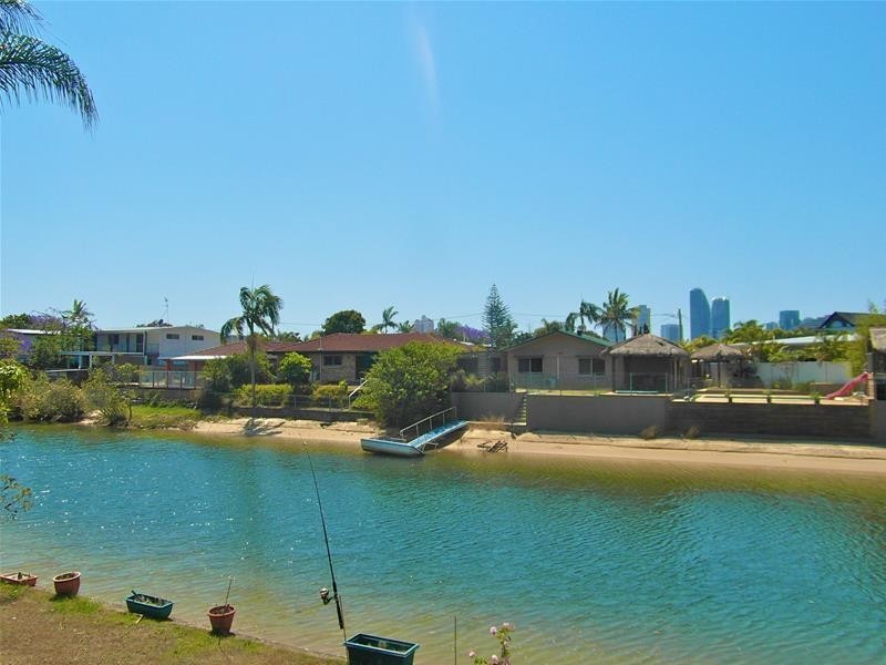 122 Rio Vista Boulevard, Broadbeach Waters QLD 4218