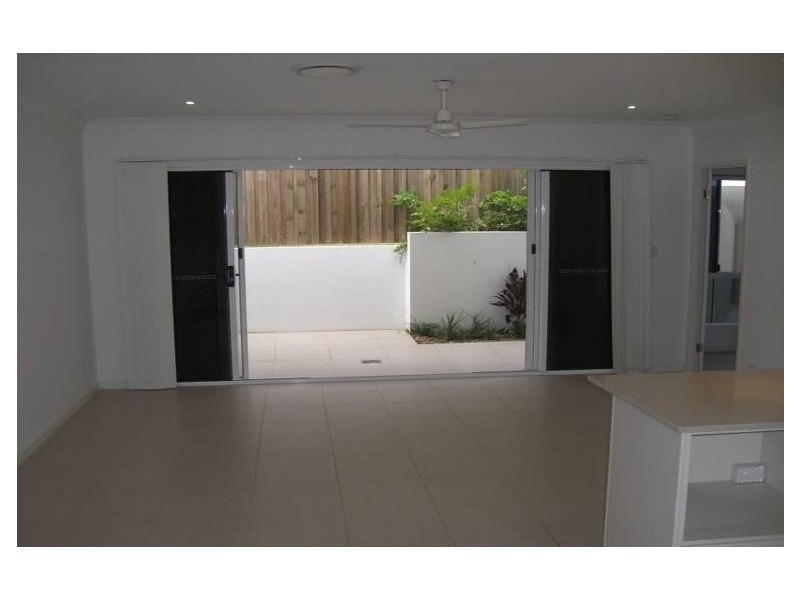 84 Falconer Street, Southport QLD 4215