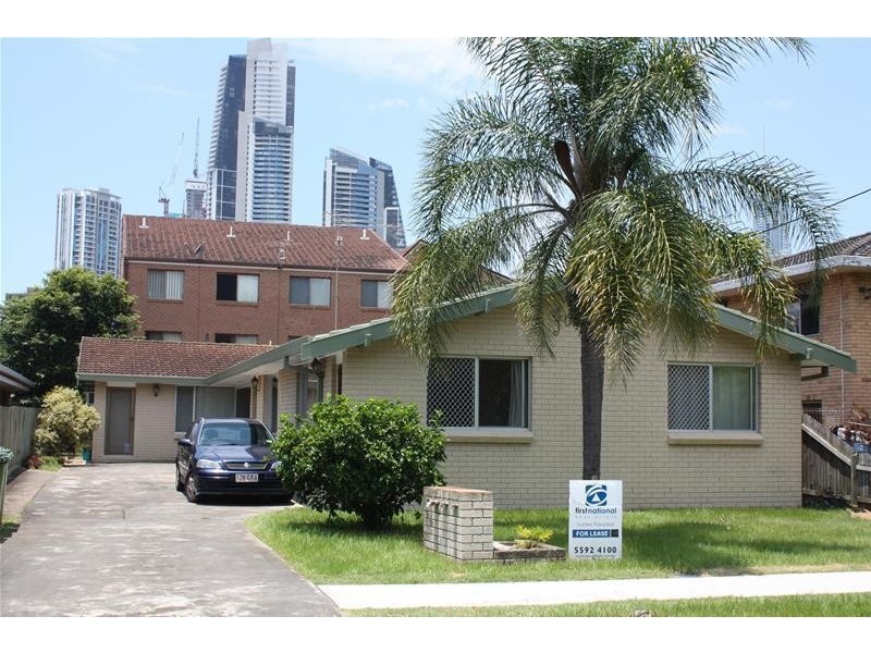 5 Parnoo Street, Chevron Island QLD 4217