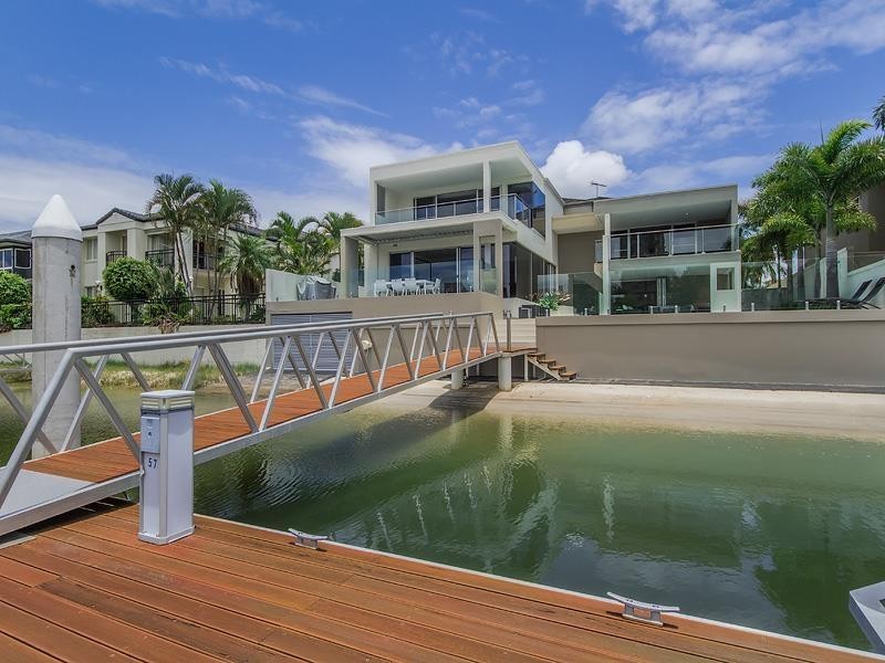 57 Admiralty Drive, Paradise Waters QLD 4217