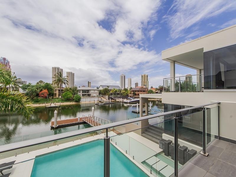 57 Admiralty Drive, Paradise Waters QLD 4217