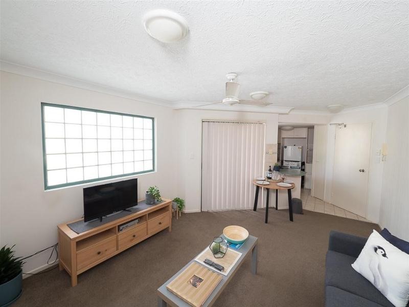 7/9 Stanhill Drive, Chevron Island QLD 4217