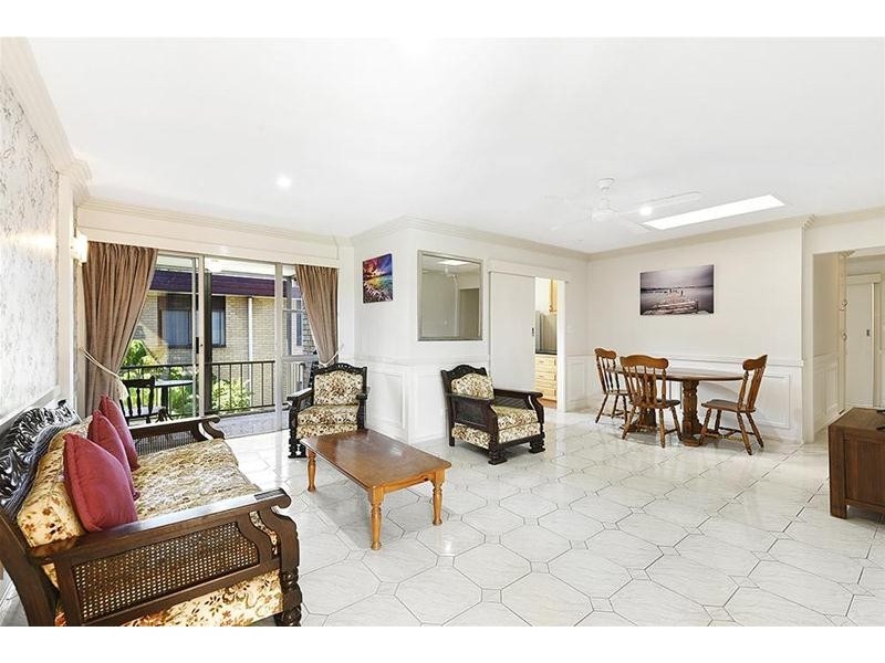 10 Sunrise Boulevard, Surfers Paradise QLD 4217