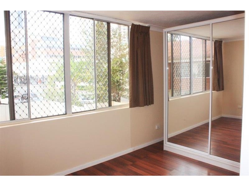 34 Remembrance Drive, Surfers Paradise QLD 4217