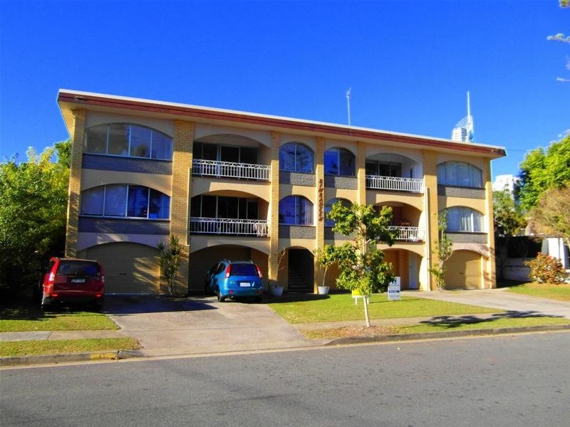2/13 Sunset Boulevard, Surfers Paradise QLD 4217