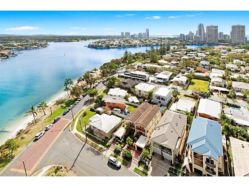 2/59 Palm Avenue, Surfers Paradise QLD 4217