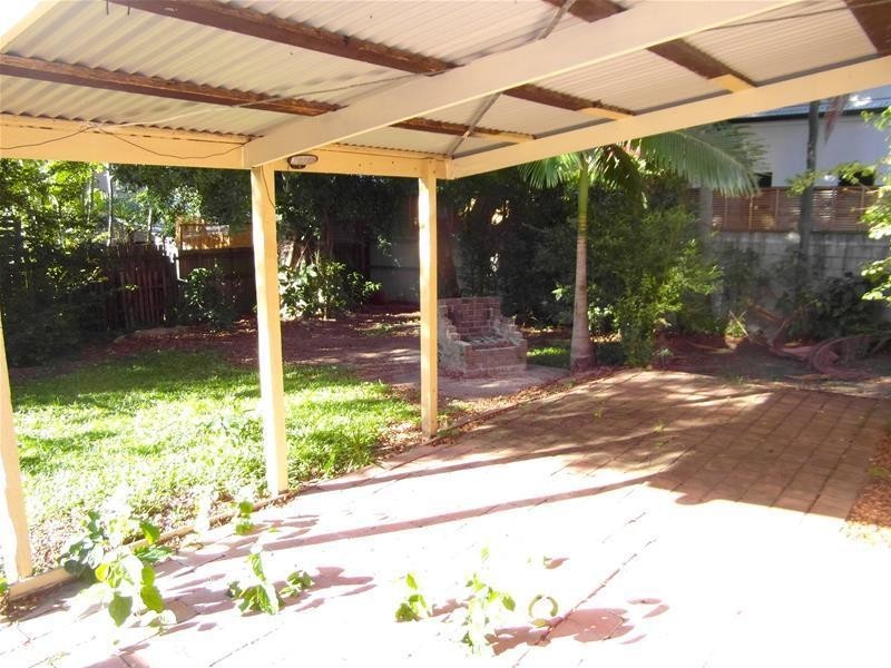 7 Heeb Street, Bundall QLD 4217