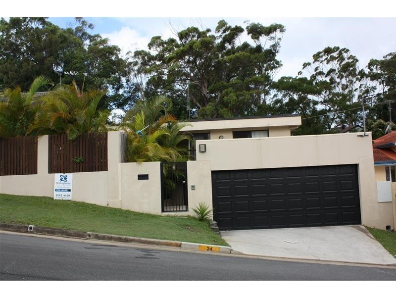 24 Wallace Street, Southport QLD 4215