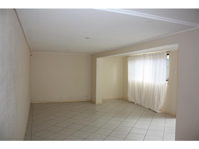 24 Wallace Street, Southport QLD 4215