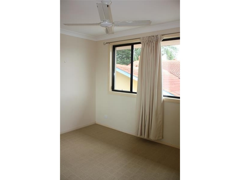 24 Wallace Street, Southport QLD 4215