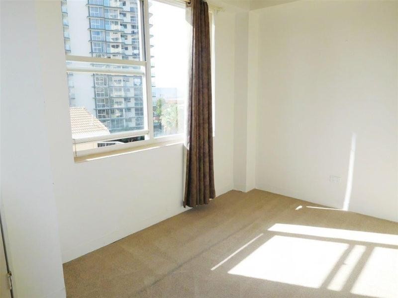 16/15 Pacific Street, Main Beach QLD 4217