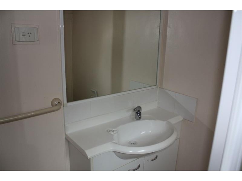 2/24 Peninsular Drive, Surfers Paradise QLD 4217