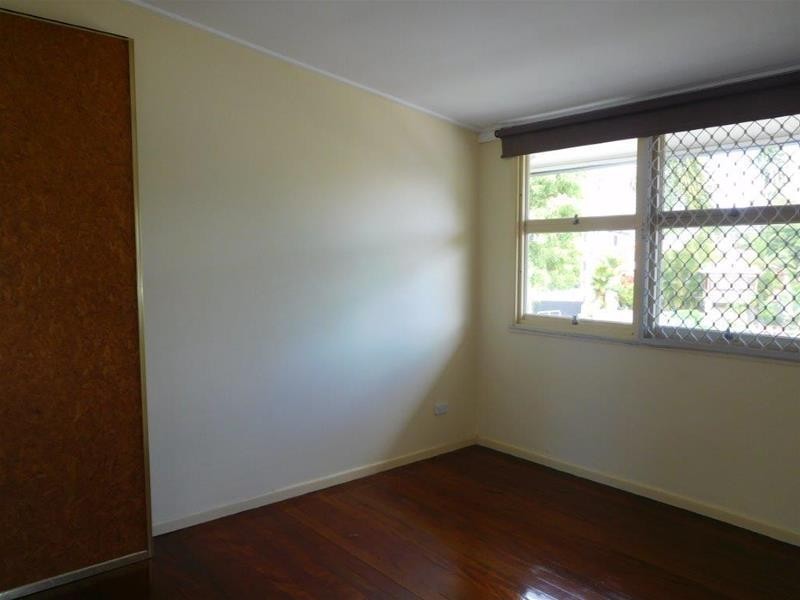 9/5 Holborow Close, Surfers Paradise QLD 4217