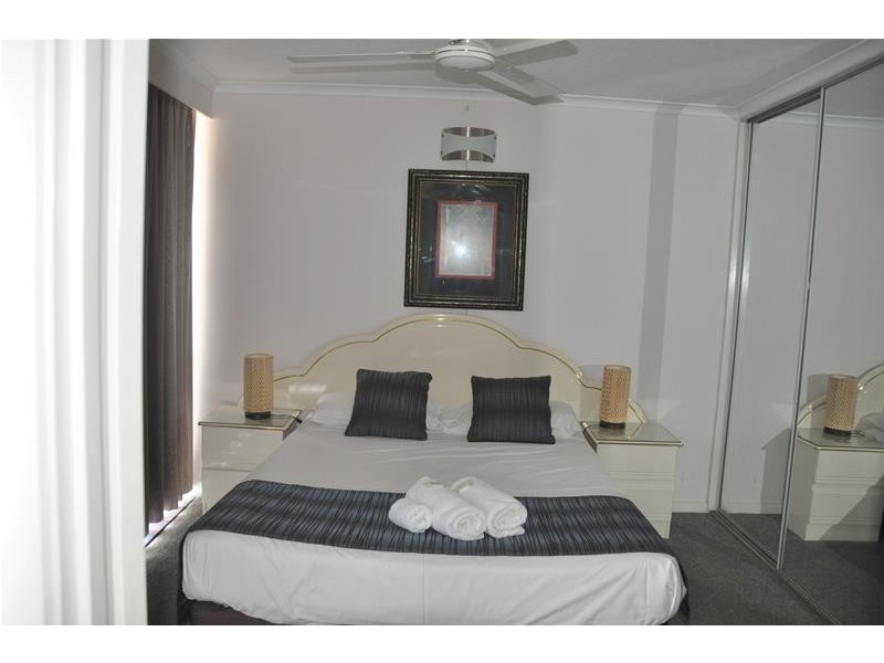 9 Laycock Street “Surf Regency”, Surfers Paradise QLD 4217