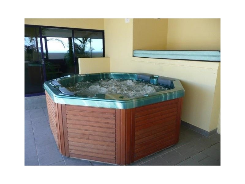 9 Laycock Street “Surf Regency”, Surfers Paradise QLD 4217