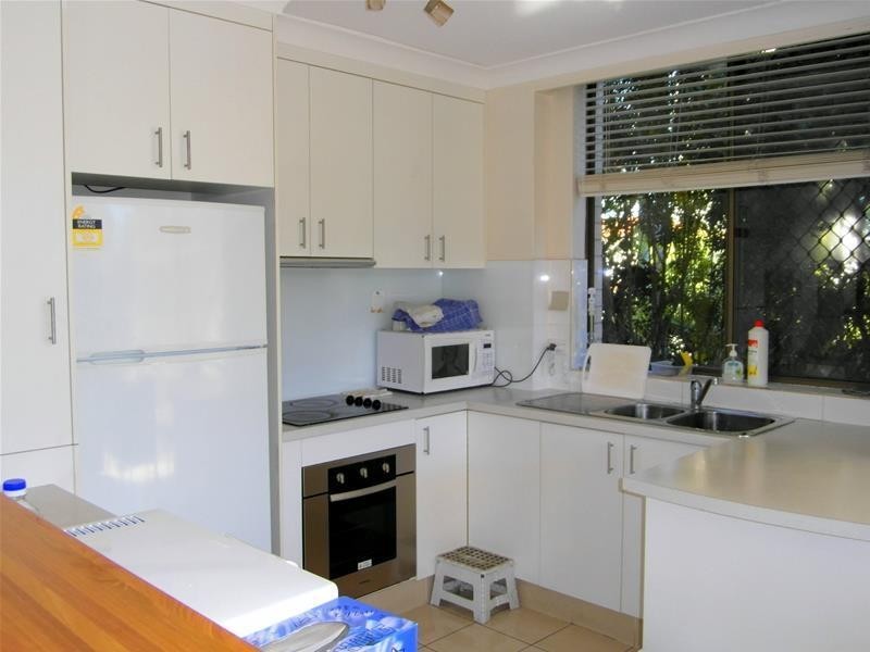 3 Oak Avenue ‘Oak Lodge’, Budds Beach, Surfers Paradise QLD 4217