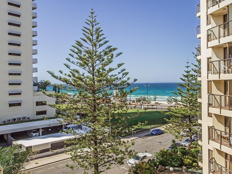 20 – 22 Trickett Street “Surfers Paradise Beach Units”, Surfers Paradise QLD 4217