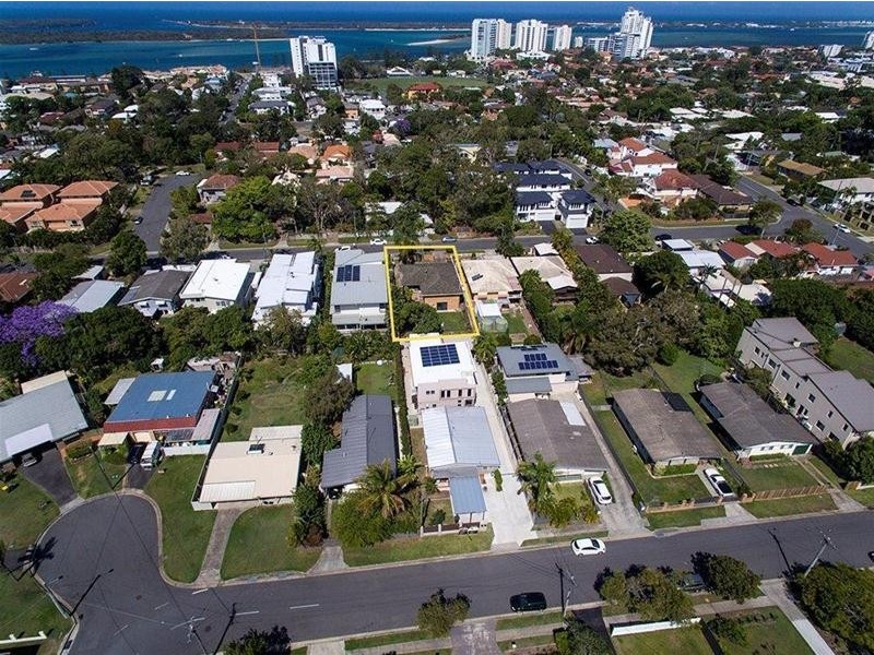 18 Billington Street, Labrador QLD 4215