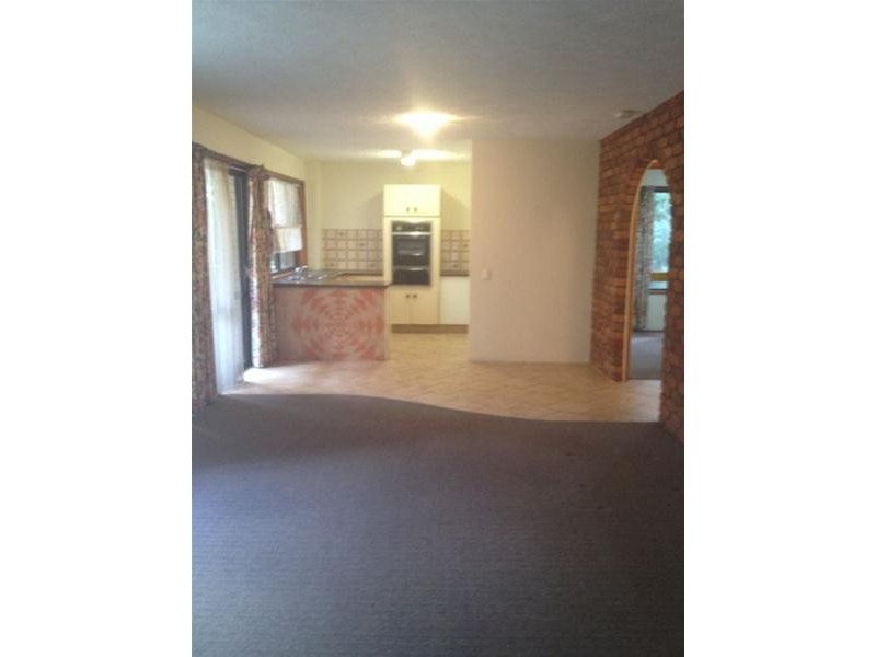 33 Monaco Street, Surfers Paradise QLD 4217