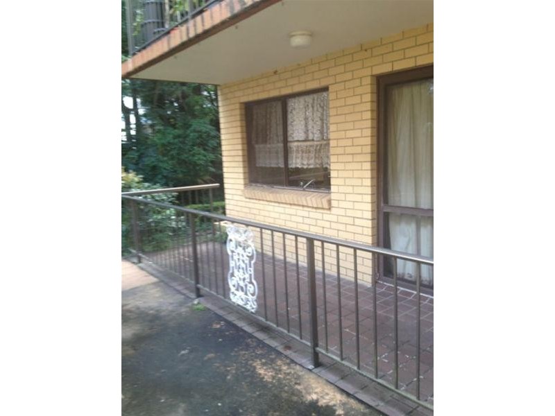 33 Monaco Street, Surfers Paradise QLD 4217