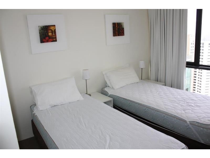 30 Laycock Street, Surfers Paradise QLD 4217