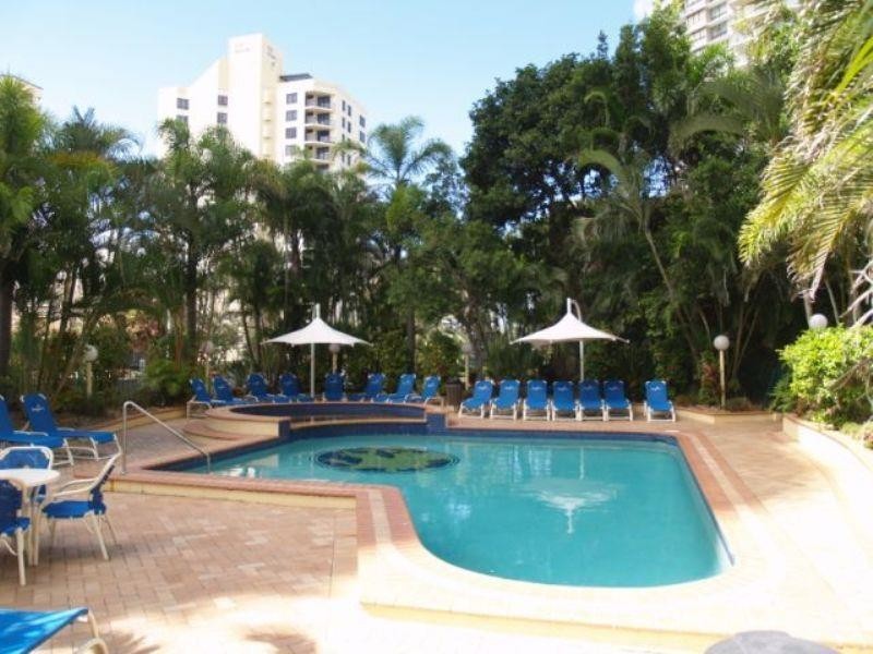 30 Laycock Street, Surfers Paradise QLD 4217