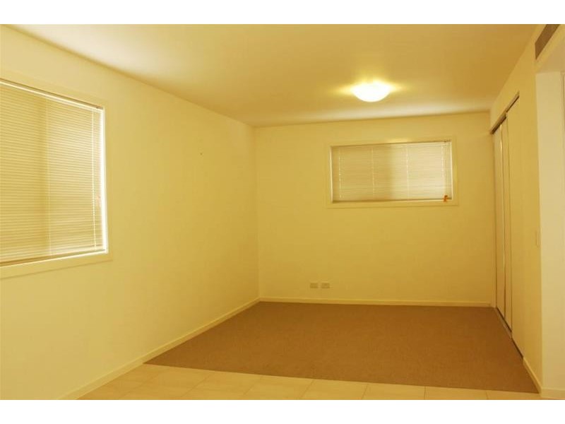 31 Loder Street, Biggera Waters QLD 4216