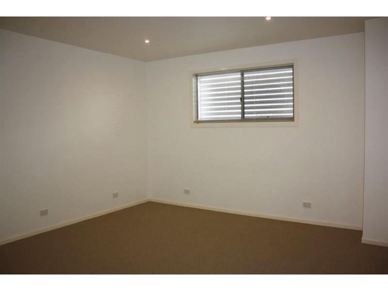 31 Loder Street, Biggera Waters QLD 4216