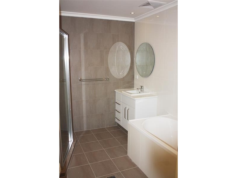 31 Loder Street, Biggera Waters QLD 4216