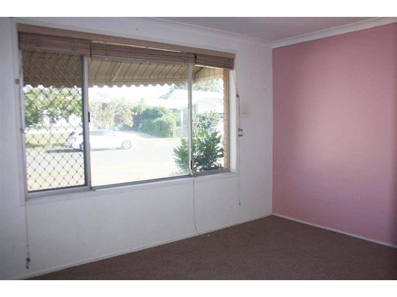 56 Amalfi Drive, Isle Of Capri QLD 4217