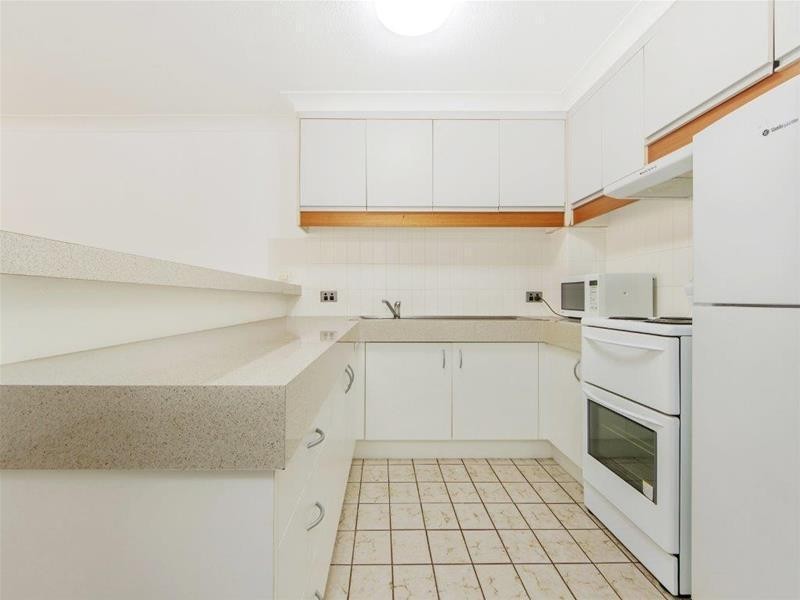 25/24 Hamilton Avenue, Surfers Paradise QLD 4217