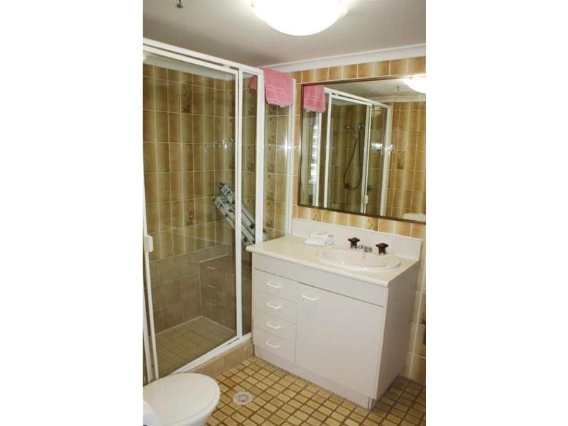 9D/5 Clifford Street, Surfers Paradise QLD 4217