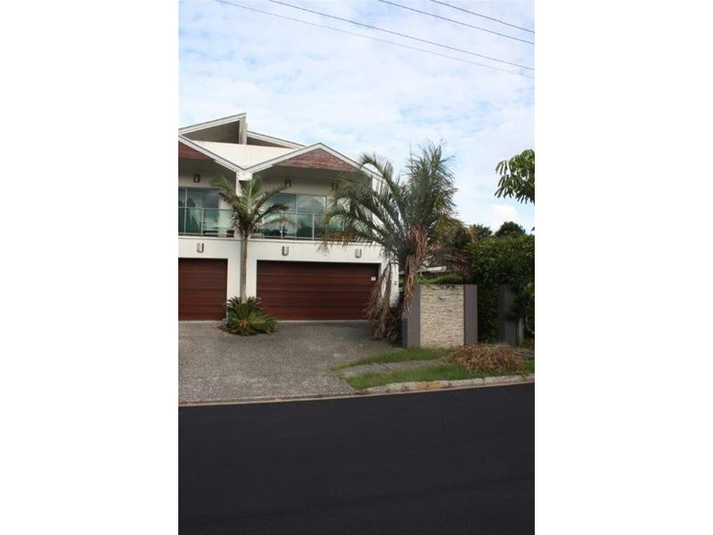 1/6 Anembo Street, Chevron Island QLD 4217