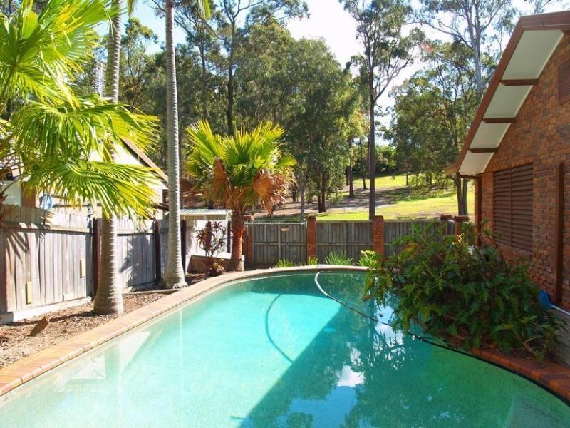 2 Wilga Grove, Ashmore QLD 4214