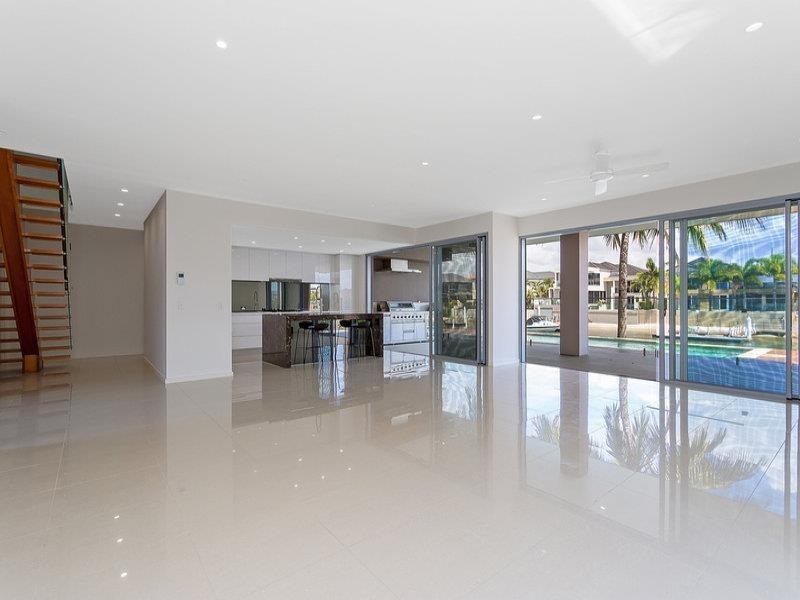 10 Midshipman Court, Paradise Waters QLD 4217