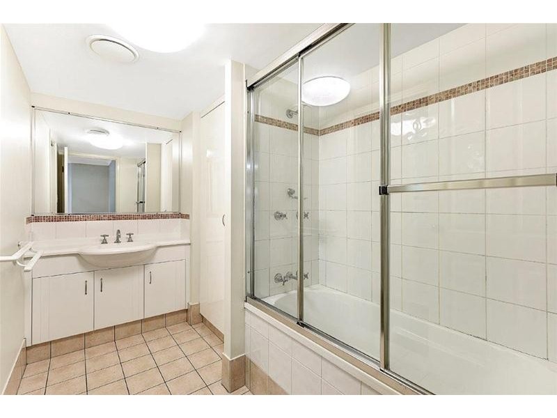 11/84-86 High Street, Southport QLD 4215