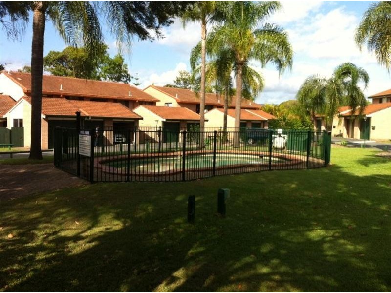 86 Lawrence Drive, Nerang QLD 4211