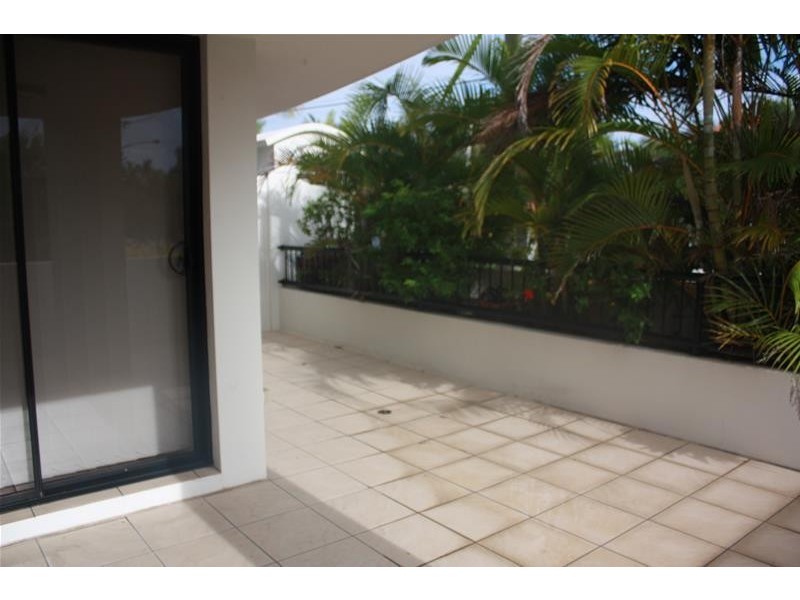 134 Stanhill Drive, Chevron Island QLD 4217