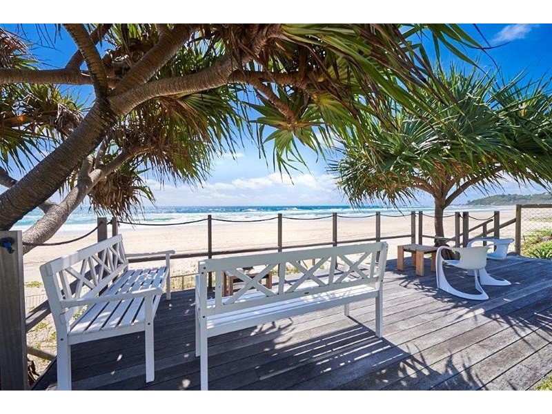 87 Jefferson Lane, Palm Beach QLD 4221