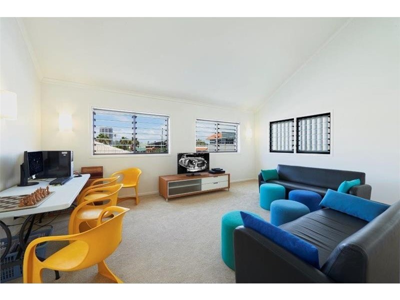 87 Jefferson Lane, Palm Beach QLD 4221