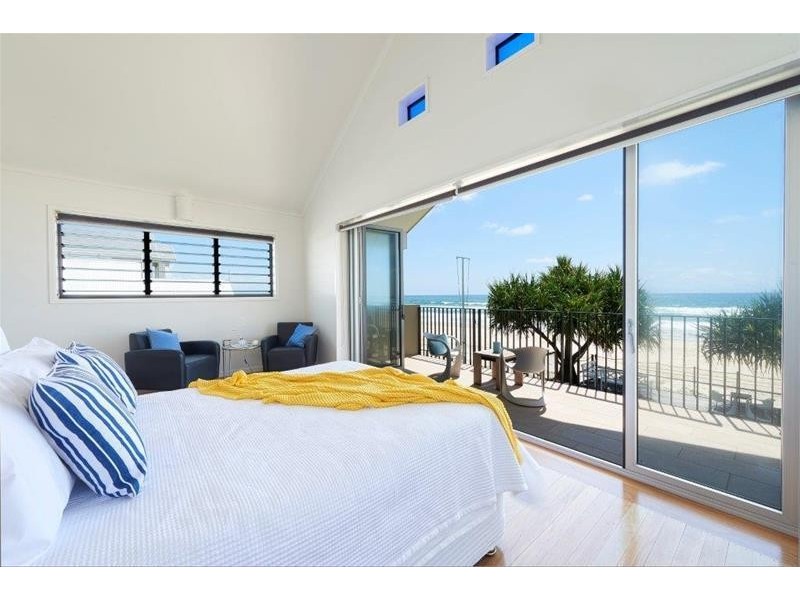 87 Jefferson Lane, Palm Beach QLD 4221