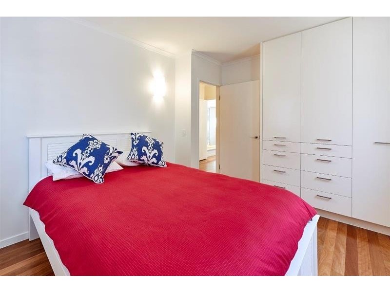 87 Jefferson Lane, Palm Beach QLD 4221