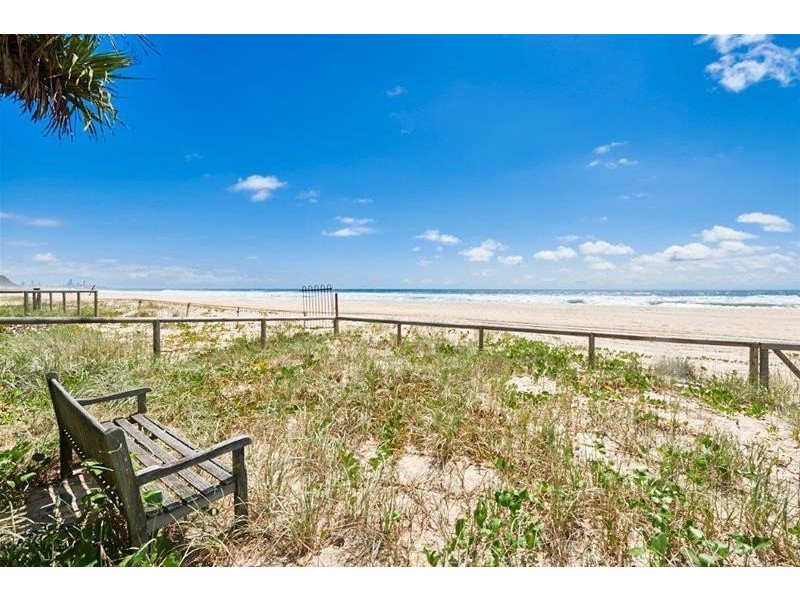 87 Jefferson Lane, Palm Beach QLD 4221